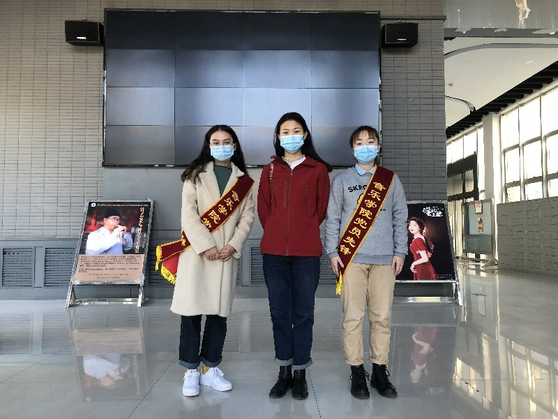 高爽.jpg